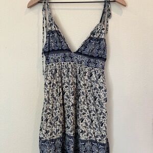 Stella Laguna Beach Boho Paisley Sleeveless Sundress in Navy and Cream